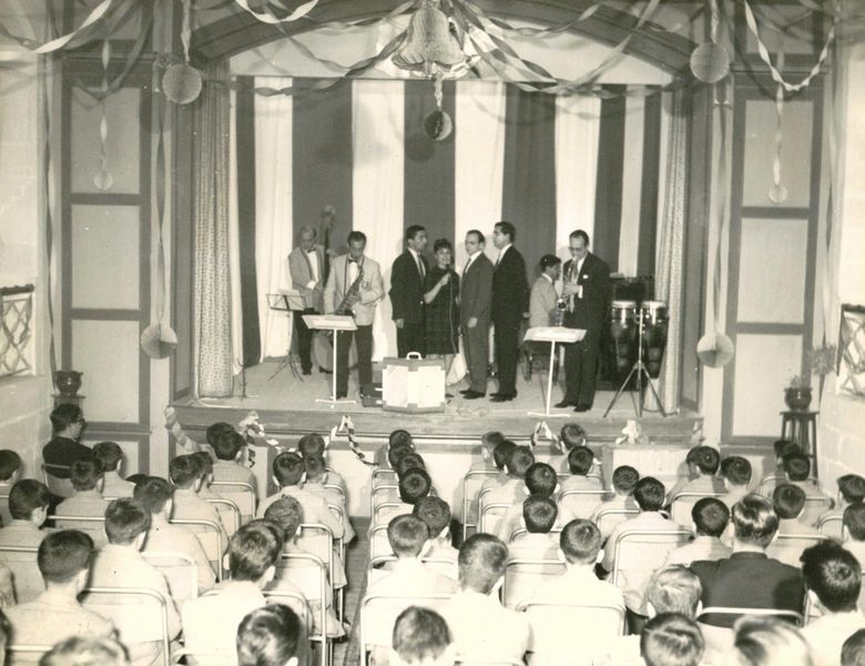 File:Oscar Lucas Band at St Patrick's2.jpg